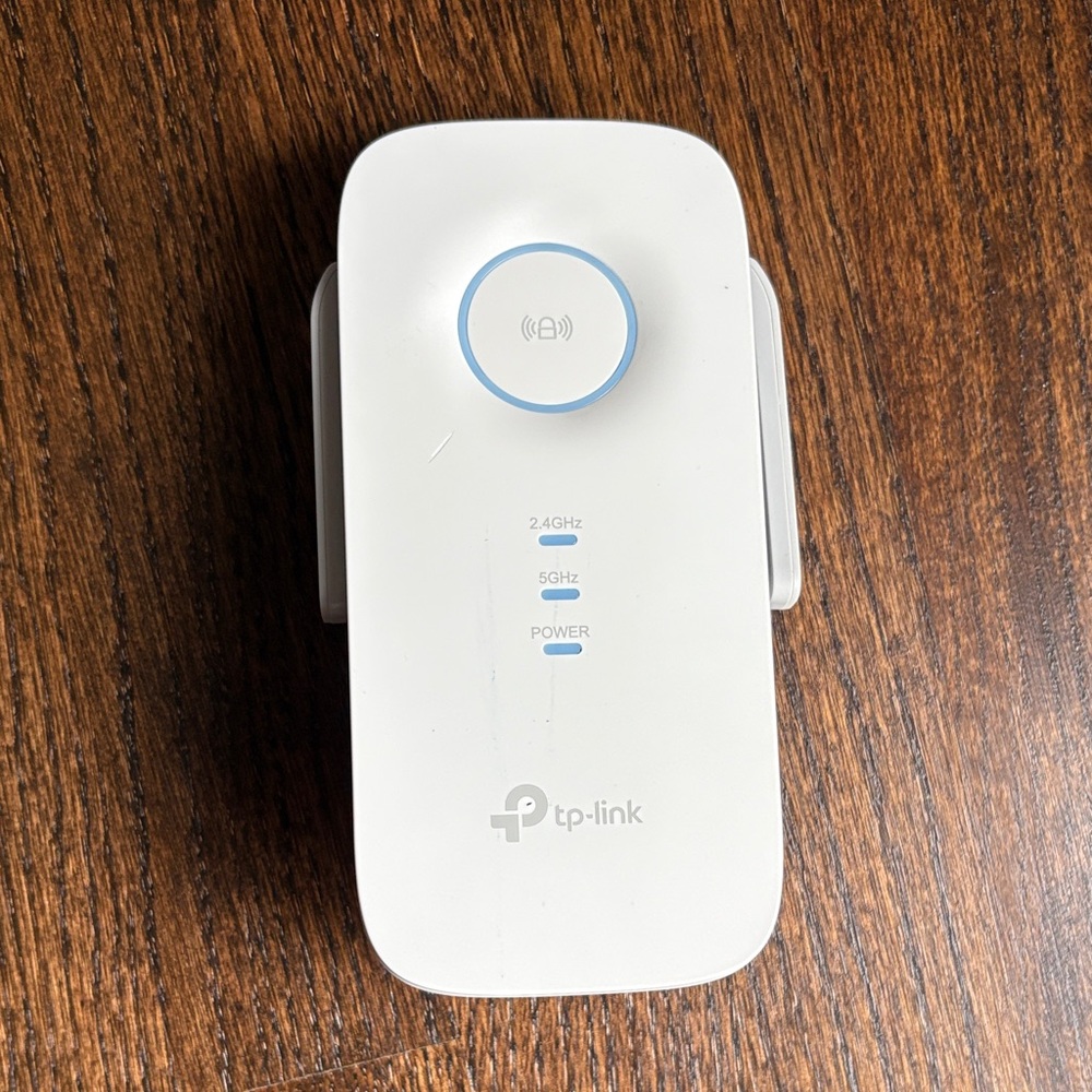 TP-Link White Wireless Access Point